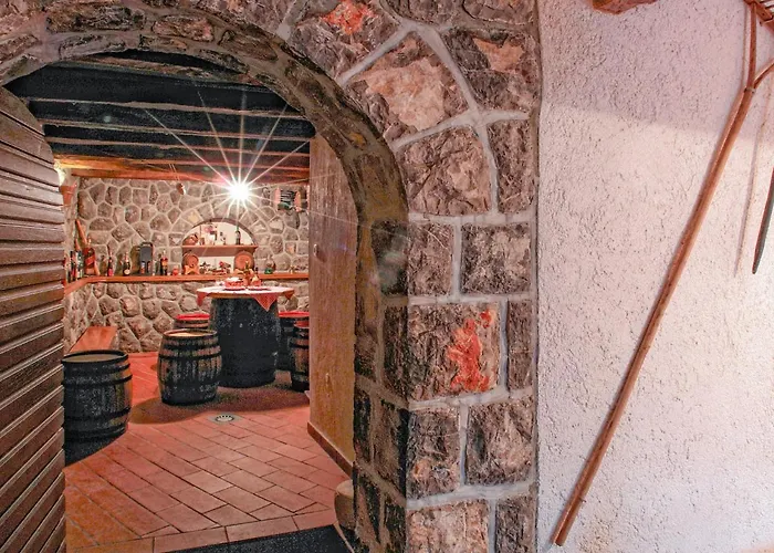 アパート Beni-2 By Interhome