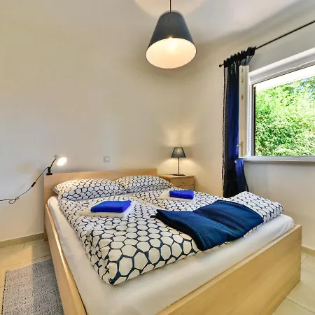 Beni-2 By Interhome *